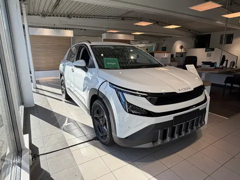 Skoda Epiq blanco en un concesionario