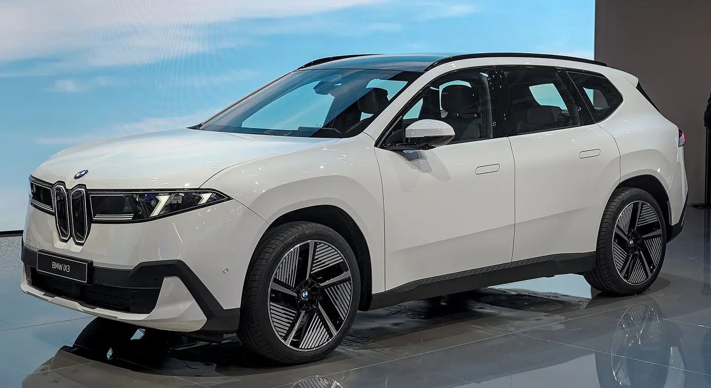 BMW iX3 NA5 SUV electrico