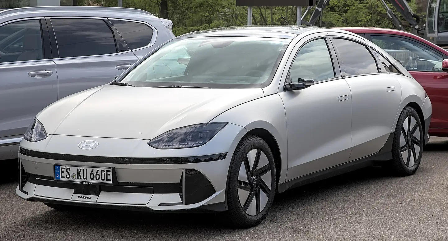 Hyundai IONIQ 6 berlina electrica