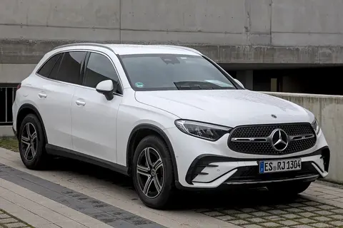 Mercedes-Benz GLC de la generación actual, blanco