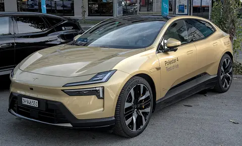 Polestar 4 SUV-coupe electrico
