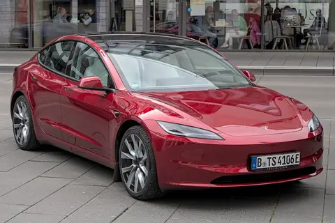 Tesla Model 3 Highland 2023