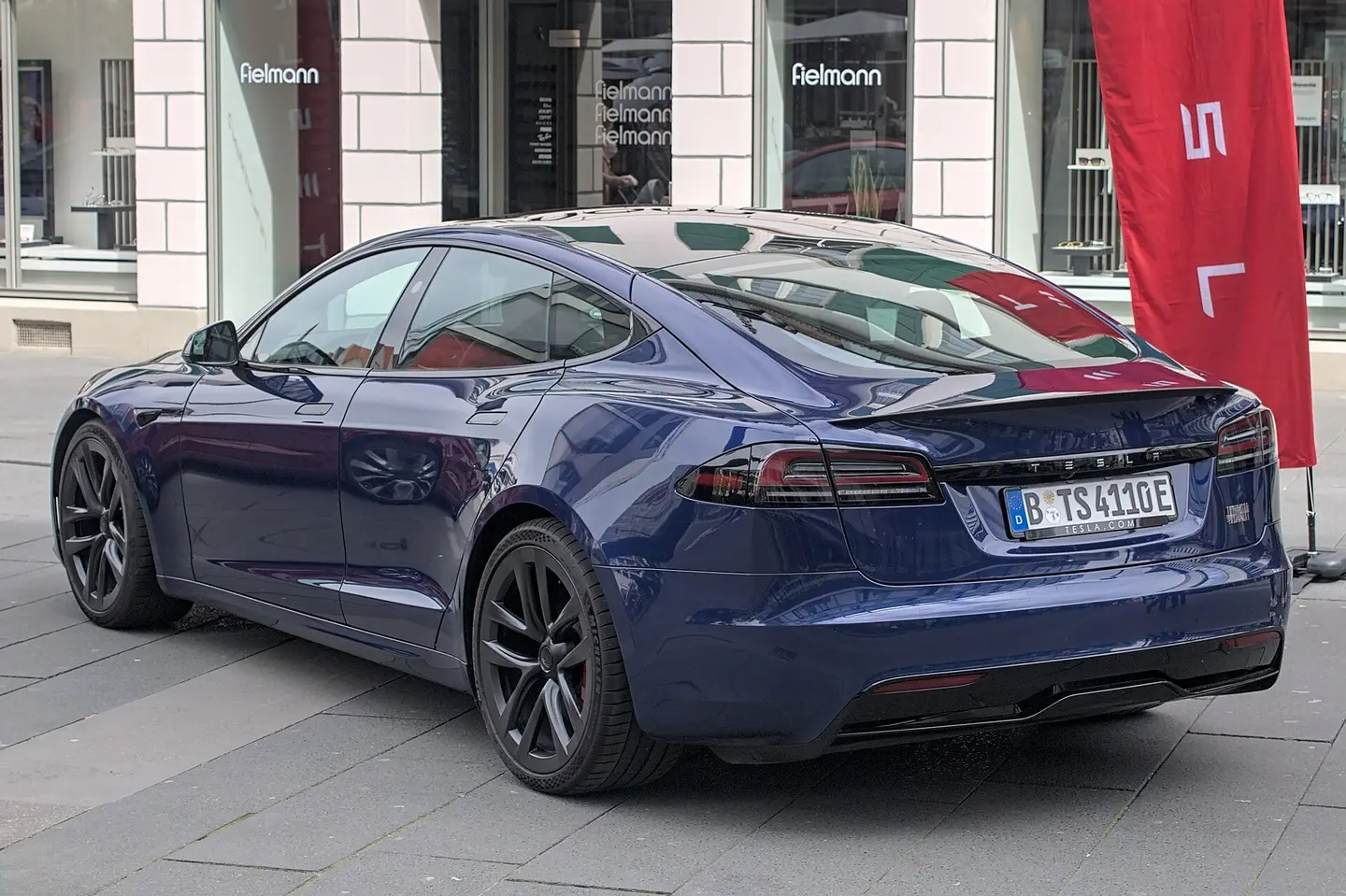 Tesla Model S Plaid berlina deportiva electrica