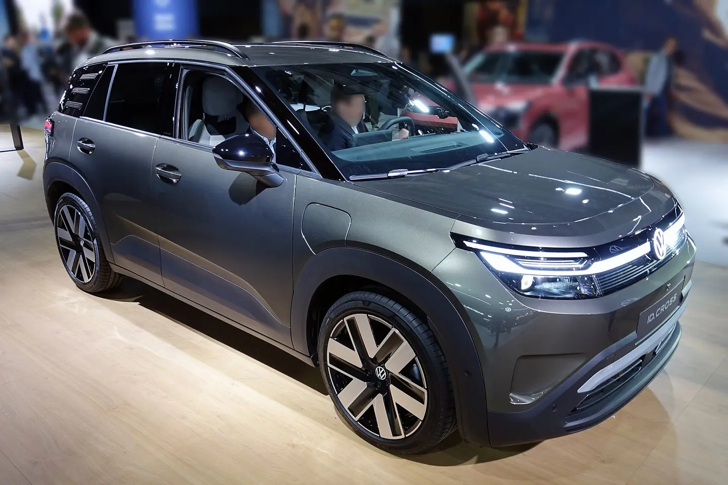 Volkswagen ID. Cross gris en el Salón de París 2026